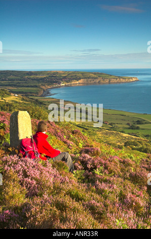 Ein Blick über Robin Hoods Bay in North Yorkshire England walker Stockfoto