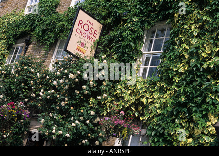 Zeichen des Rose &amp; Crown Pub in Rolmaldkirk Teesdale County Durham Stockfoto