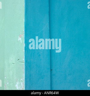 blaue und grüne Zement Ecke Stockfoto