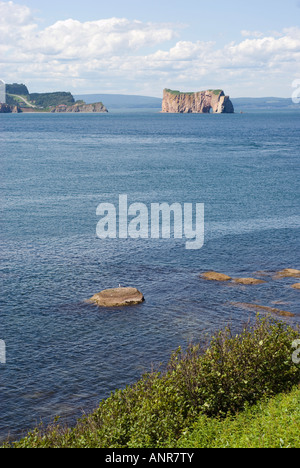 Perce Rock aus Ile de Bonaventure, Provinz Quebec, Kanada. Stockfoto