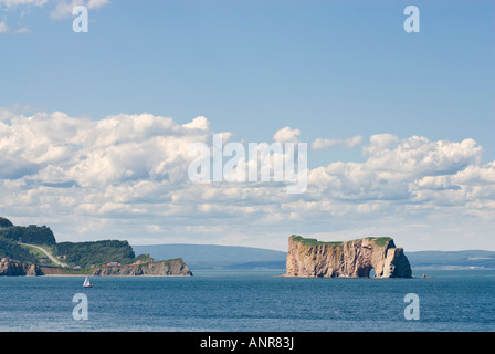 Perce Rock aus Ile de Bonaventure, Provinz Quebec, Kanada. Stockfoto