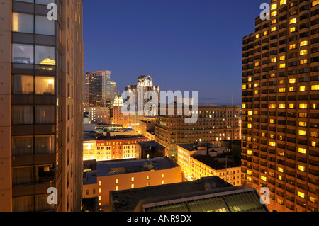 Dämmerung über die Innenstadt von San Francisco vom Hilton Hotel Stockfoto