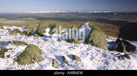 Malerische Winterlandschaft Winterschnee auf den schottischen Bergen auf Queensberry in Lowther Hills Blick auf Moffat Hills Scotl Stockfoto