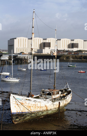 BAE Systeme u-Boot-Fabrik, Furness, Cumbria, über Walney Kanal aus betrachtet Stockfoto