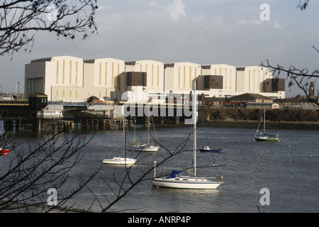 BAE Systeme u-Boot-Fabrik, Furness, Cumbria, über Walney Kanal aus betrachtet Stockfoto