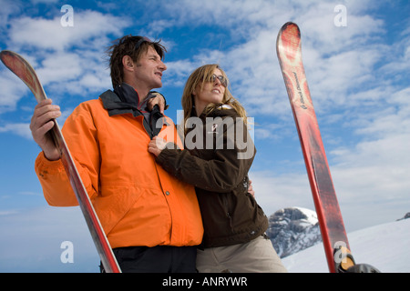 Skifahren im winter Stockfoto