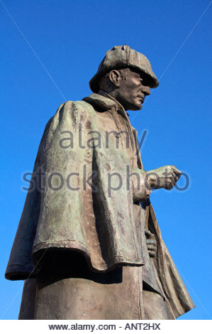Sherlock Holmes Statue, in Erinnerung an die schottische Autor und Schöpfer der Figur, Sir Arthur Conan Doyle 1859 - 1930, Edinburgh, Schottland Stockfoto