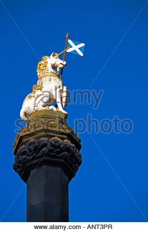 Zierpflanzen Einhorn, Mercat Cross, Royal Mile, Edinburgh, Schottland Stockfoto