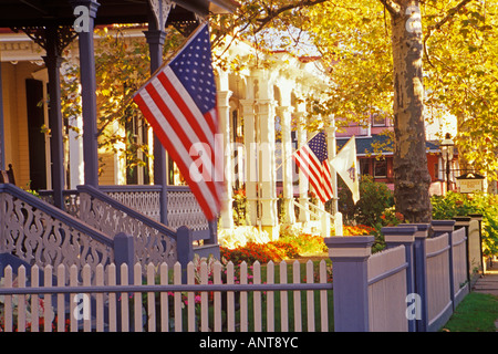 Mainstay Inn und anderen Bed &amp; Breakfast mit amerikanischen Fahnen Cape kann New Jersey Stockfoto