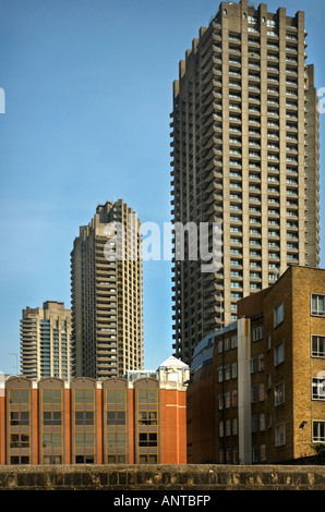 Lauderdale Cromwell Shakespeare Türme Barbican Estate Stockfoto