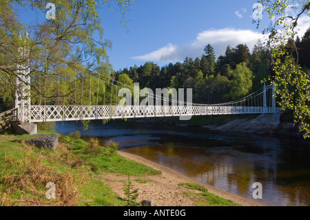 Cambus O'May viktorianischen Hängebrücke über den Fluss Dee, Aberdeenshire Stockfoto