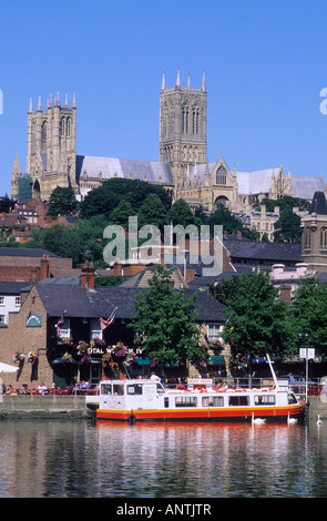 Kathedrale von Lincoln aus Brayford Pool, Boot, Stockfoto