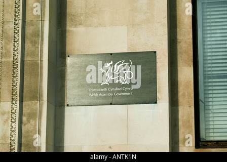 walisische Assebly Zeichen auf alten walisischen Büro Cathays Park Cardiff Stockfoto