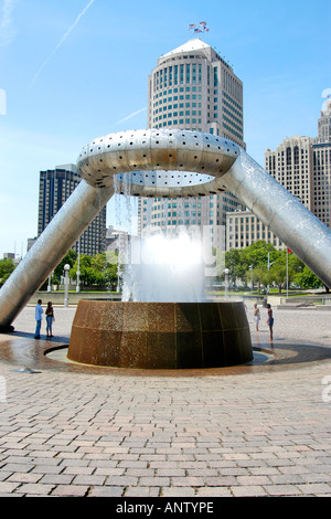 Die Riverfront-Brunnen in der Hart Plaza Detroit Michigan MI Stockfoto