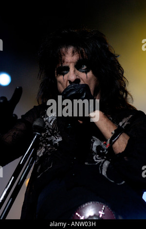 Alice Cooper, früher bekannt als Vincent Damon Furnier in Nottingham Indoor Arena, Nottingham, UK Stockfoto