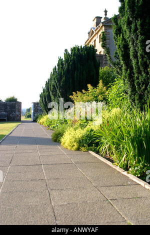Pfad im formalen Garten Chatelherault Country Park Hamilton-Schottland Stockfoto
