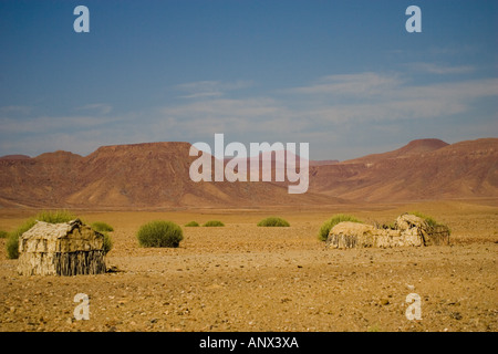 Namibia, Skeleton Coast, Himbas Hütte. Stockfoto