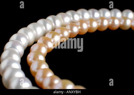 Weiß und orange natürliche Perlen Stockfoto