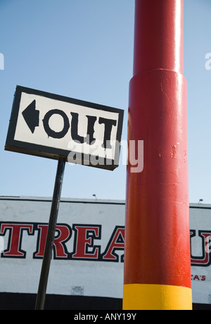 ILLINOIS-Chicago, Schild mit Pfeil Rotlicht Pol North Halsted Bereich Nordseite der Stadt Stockfoto