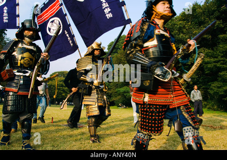 Japan, Insel Honshu, Tokio. Samurai Kostüm Schlacht Reenactment. Stockfoto