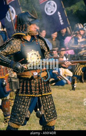 Japan, Insel Honshu, Tokio. Samurai Kostüm Schlacht Reenactment. Stockfoto