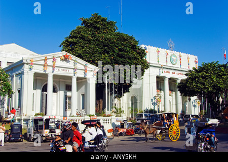 Philippinen, Insel Luzon, Ilocos Provinz Vigan City. Gericht Regierungsgebäude. Stockfoto