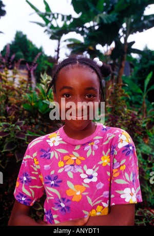 Kinder in La Plaine, Südostküste, Dominica, Karibik. Stockfoto