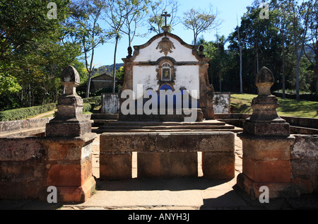 Brunnen der typischen Dorfes des Tiradente in Minas Gerais Zustand in Brasilien Stockfoto