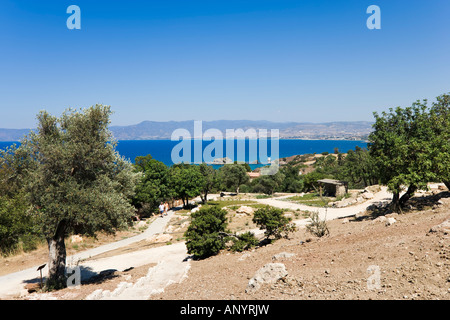 Blick vom Weg auf die Bäder der Aphrodite, Akamas-Halbinsel, in der Nähe von Polis, Zypern Stockfoto