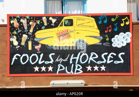 Narren und Pferde PUB in Pernera auf der Mittelmeer Insel Zypern EU Stockfoto