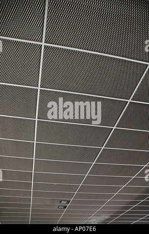 Frankreich Marseille in eine Tiefgarage unter metallische Gitter Stockfoto
