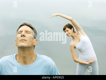 Älteres paar Ausübung Stockfoto