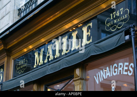 Europa, Frankreich, Paris, Place De La Madeleine: Boutique Maille, exotischen Senf Shop Zeichen Stockfoto