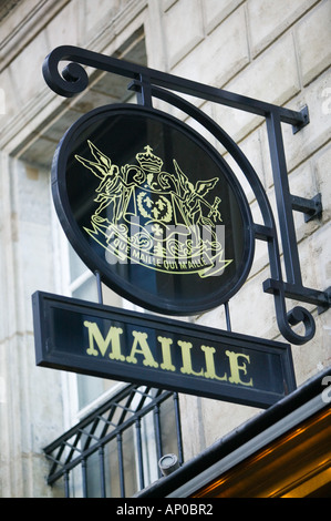 Europa, Frankreich, Paris, Place De La Madeleine: Boutique Maille, exotischen Senf Shop Zeichen Stockfoto