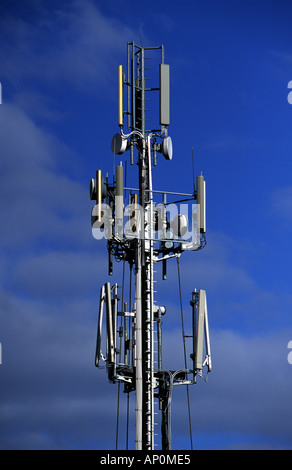 Mobilfunk-Mast in der Nähe von der A14 in Felixstowe in Suffolk, UK. Stockfoto