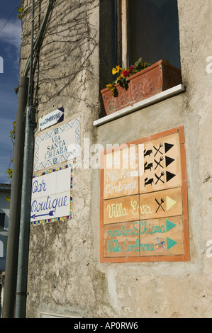 Europa, Italien, Campania (Amalfiküste) Ravello: Straßenschilder Stockfoto