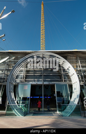 O2 Dome Millennium 02Arena Greenwich London Musik Unterhaltung Ausstellung Veranstaltungsort Glas Stahl Leinwand Ostturm verspannt UK Vereinigtes Stockfoto