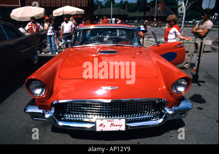 Klassische Ford Thunderbird bei amerikanischen Auto-show Stockfoto