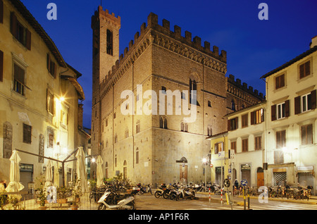 Piazza San Firenze, Palazzo del Podestà, Museo Nazionale del Bargello, Florenz, Toskana, Italien Stockfoto