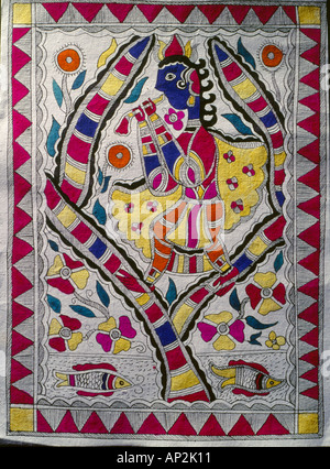 Indische Kunst Volkskunst Kunsthandwerk Madhubani bunte Handmalerei Krishna das Flötenspiel sitzen auf einem Baum Orissa Indien Asien Stockfoto