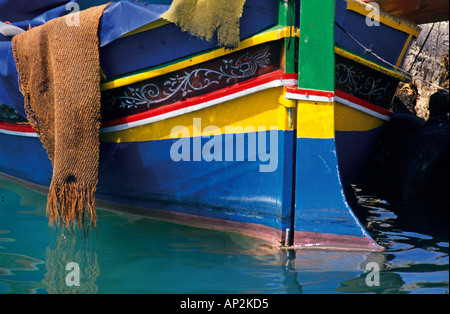 Heck des Fischerboot im Hafen von Marsaxlokk Malta Europa Stockfoto