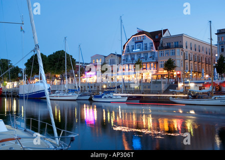 Hafen Sie bei Nacht, Rostock-Warnemünde, Ostsee, Mecklenburg-Western Pomerania, Deutschland Stockfoto