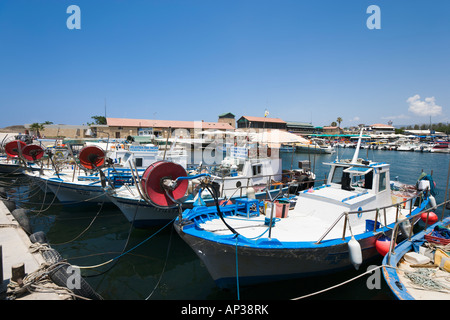 Fischerboote im Hafen, Paphos, Westküste, Zypern Stockfoto