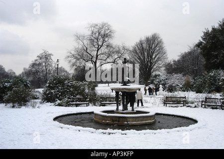 Schnee in Hyde Park London England 08 01 2003 Stockfoto