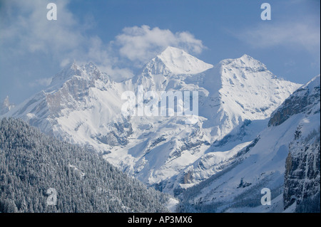 Schweiz, Bern, KANDERSTEG: Kandertal Tal, Mountain View / Winter Stockfoto