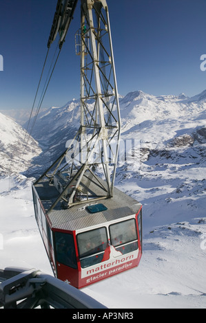 Schweiz, Wallis/Valais, ZERMATT: Trockener Steg (2939 m El) / Winter Seilbahn von Furi Stockfoto