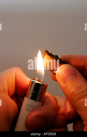 Haschisch, Rauchen Cannabisharz verbrannt vorbereitet. Stockfoto