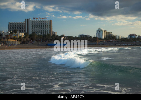 Hotels in Playa de Las Americas auf Teneriffa Stockfoto