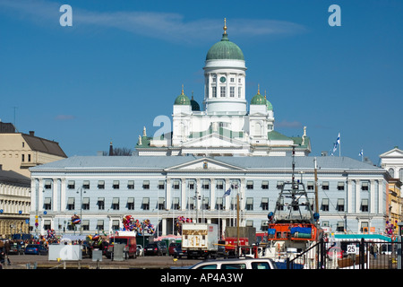 Blick zum Dom von Helsinki und Präsidenten Palast vom Hafen Stockfoto