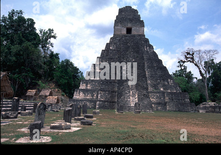 Guatemala, Tikal, auf der östlichen Seite die große Plaza ist der Tempel des großen Jaguar, 700 n. Chr. im Auftrag von Ah Cacao gebaut Stockfoto